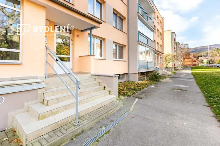 Prodej bytu 1+1, Hrob, Rybniční, 27 m2