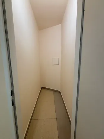 Prodej obchodního prostoru, Karlovy Vary, Divadelní náměstí, 100 m2