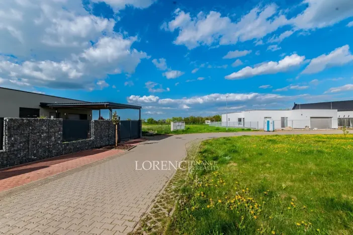 Prodej pozemku, Praha - Kbely, Ponikelská, 707 m2