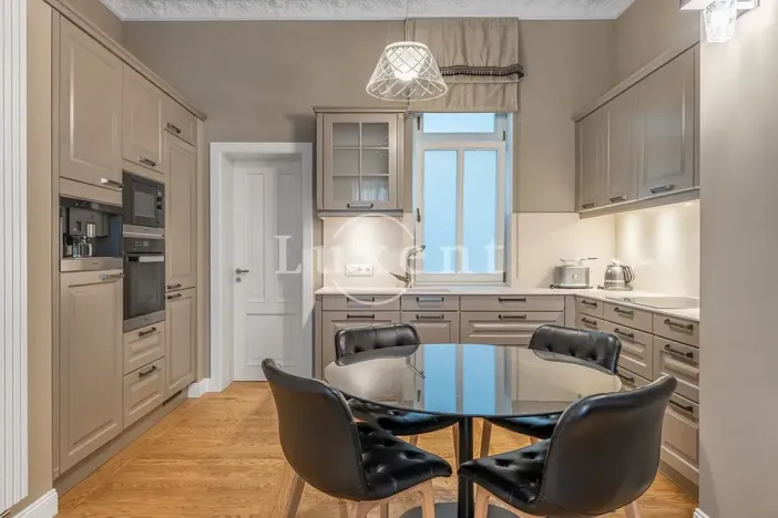 Prodej bytu 2+kk, Karlovy Vary, Vřídelní, 62 m2