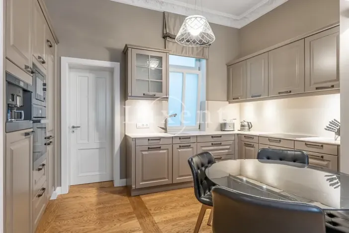 Prodej bytu 2+kk, Karlovy Vary, Vřídelní, 62 m2