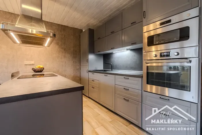 Prodej rodinného domu, Chotutice, Průběžná, 122 m2