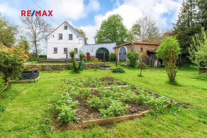 Prodej rodinného domu, Planá, 300 m2