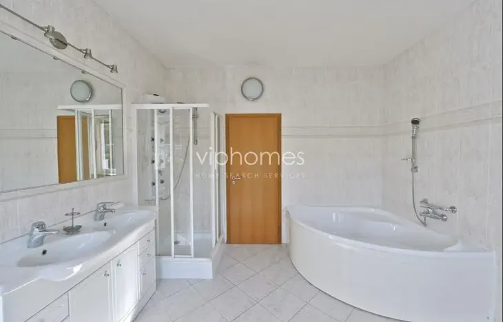 Pronájem vily, Praha - Smíchov, Nový Zlíchov, 800 m2