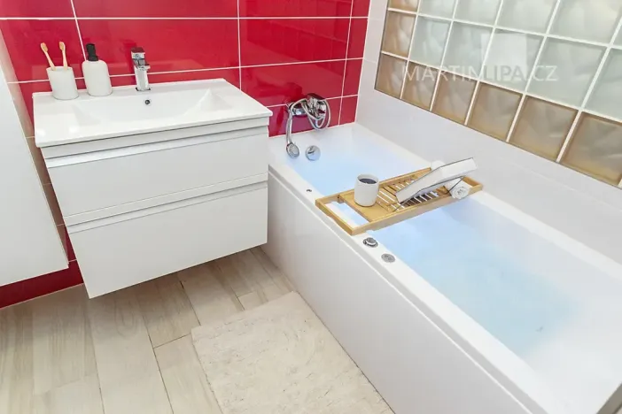 Prodej bytu 3+1, Poděbrady, Dr. Horákové, 86 m2