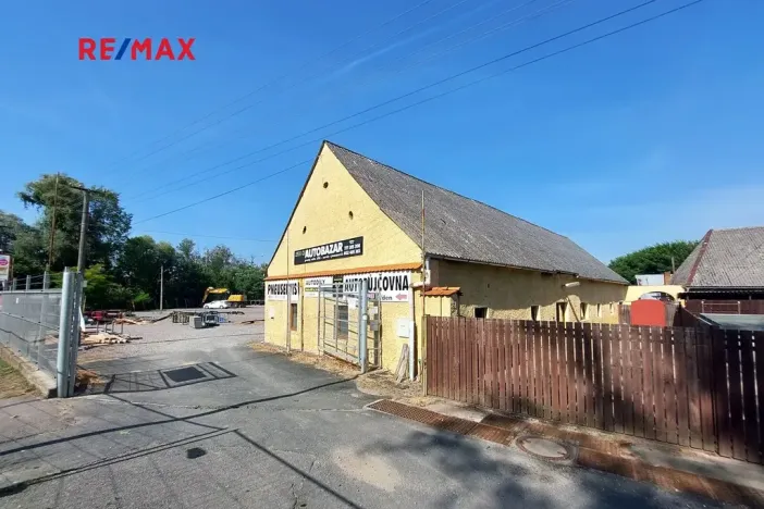 Prodej komerční nemovitosti, Církvice, 6984 m2