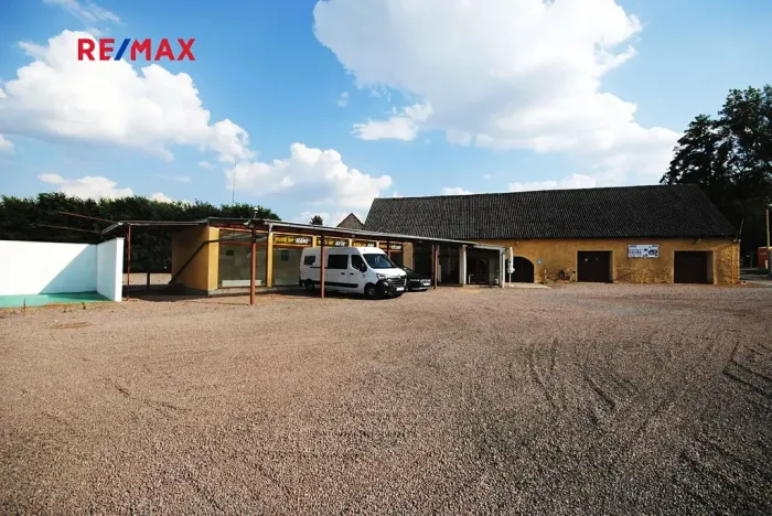 Prodej komerční nemovitosti, Církvice, 6984 m2