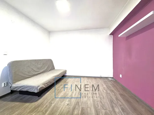 Pronájem bytu 1+1, Kralupy nad Vltavou, sídl. Hůrka, 30 m2