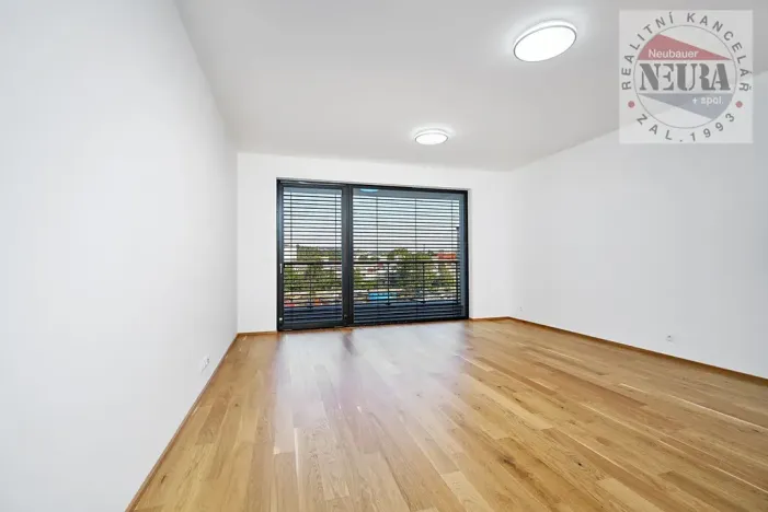 Pronájem bytu 2+kk, Praha - Holešovice, Jankovcova, 65 m2