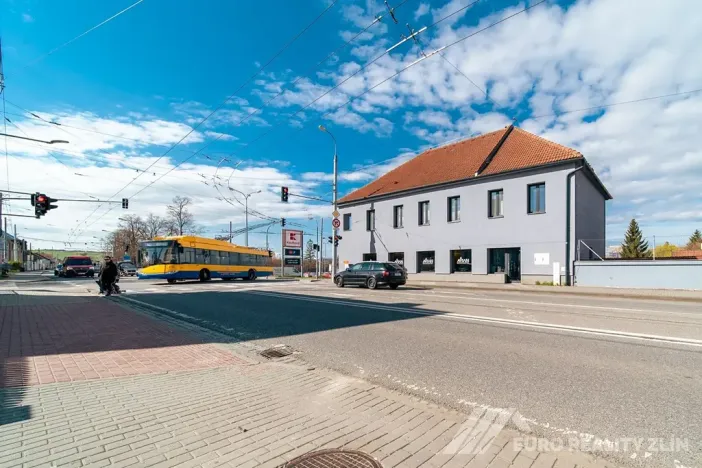 Pronájem restaurace, Otrokovice, Dr. E. Beneše, 237 m2