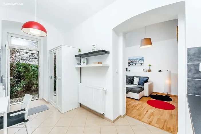 Prodej bytu 2+kk, Praha - Smíchov, Grafická, 49 m2