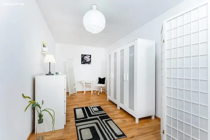 Prodej bytu 2+kk, Praha - Smíchov, Grafická, 49 m2