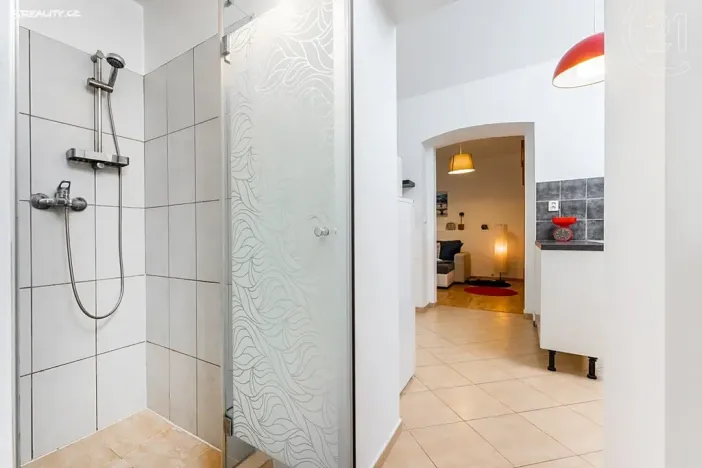 Prodej bytu 2+kk, Praha - Smíchov, Grafická, 49 m2