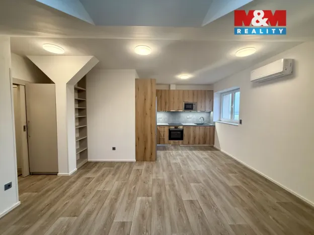 Pronájem bytu 3+kk, Králova Lhota, 63 m2