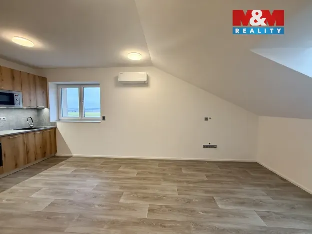 Pronájem bytu 3+kk, Králova Lhota, 63 m2