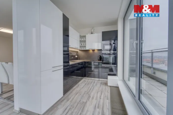 Prodej bytu 2+kk, Plzeň, Stehlíkova, 66 m2