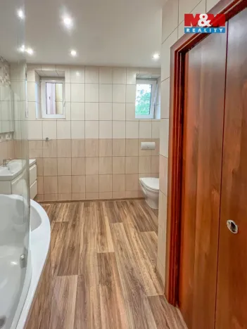 Prodej ubytování, Staré Křečany - Valdek, 1670 m2