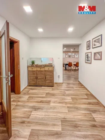 Prodej ubytování, Staré Křečany - Valdek, 1670 m2