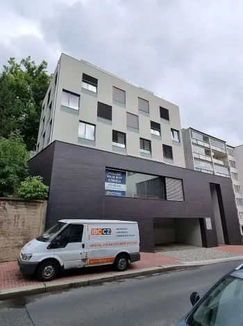 Prodej - jiné, Praha - Smíchov, Holečkova, 4 m2