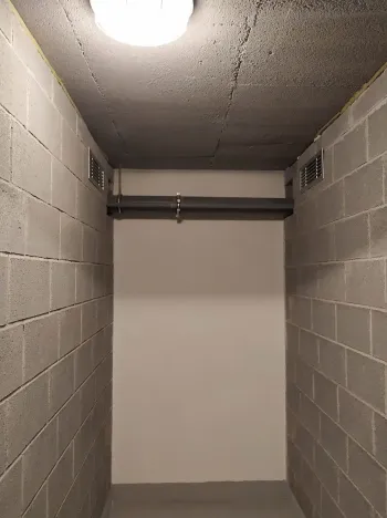 Prodej - jiné, Praha - Smíchov, Holečkova, 4 m2