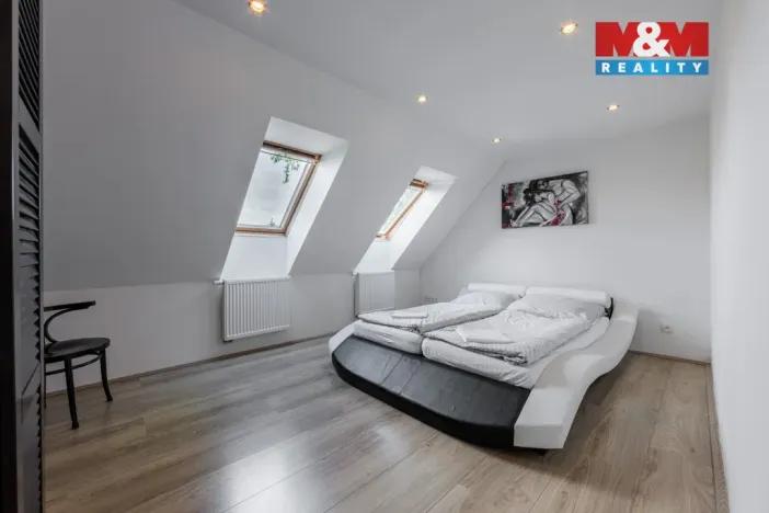 Prodej rodinného domu, Jindřichovice, 280 m2