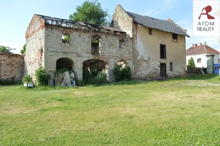 Prodej rodinného domu, Nebužely, 300 m2