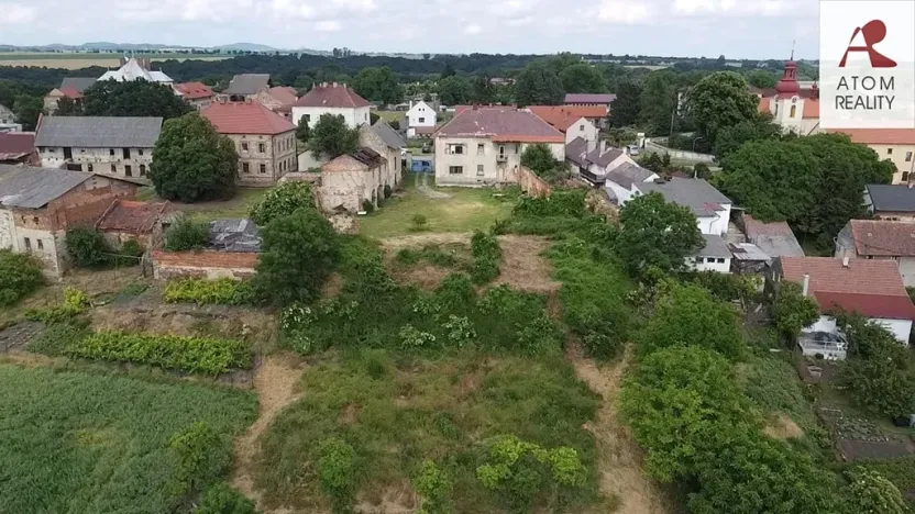 Prodej rodinného domu, Nebužely, 300 m2