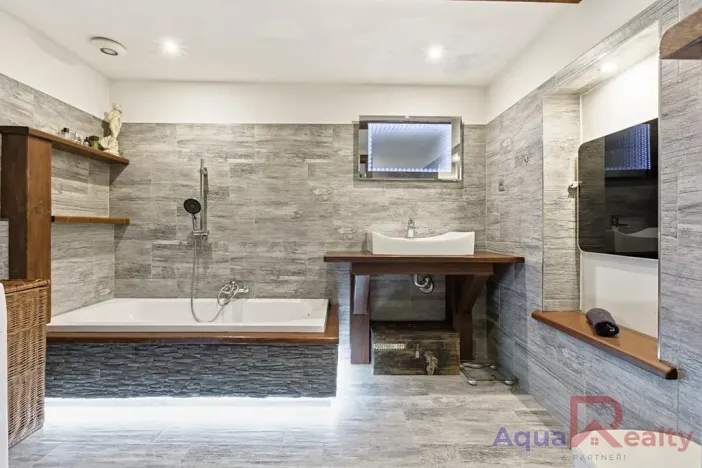 Prodej vícegeneračního domu, Těšovice, 540 m2