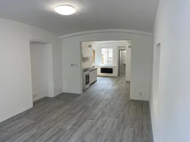 Pronájem bytu 1+kk, Teplice, Souběžná, 50 m2