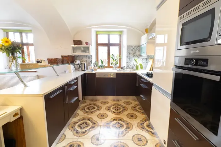 Prodej vícegeneračního domu, Bžany, 240 m2