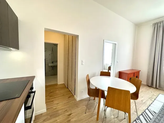 Pronájem bytu 3+kk, Praha, Zenklova, 58 m2
