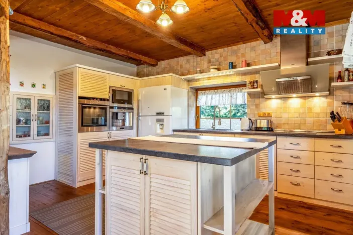 Prodej rodinného domu, Volary - Chlum, 279 m2