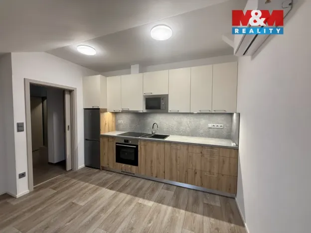 Pronájem bytu 2+kk, Králova Lhota, 40 m2