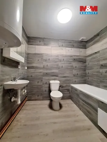 Pronájem bytu 1+1, Úpice, Palackého, 41 m2