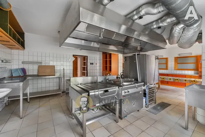 Prodej komerční nemovitosti, Velká Chmelištná, 550 m2