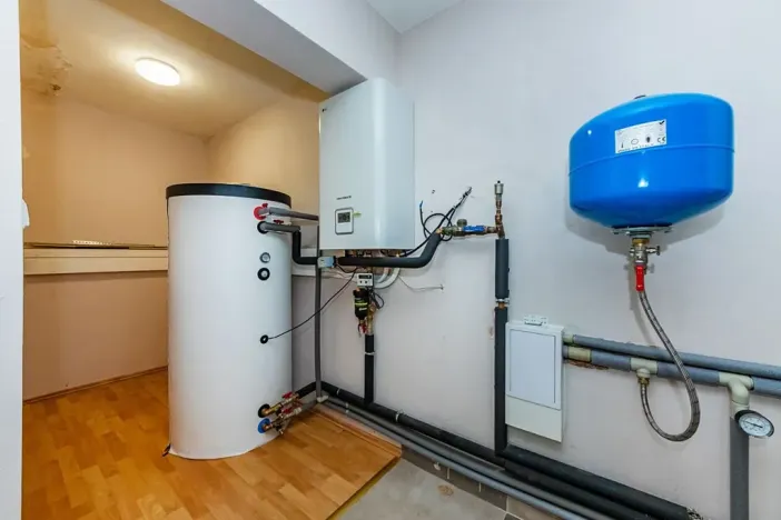 Prodej rodinného domu, Buš, 375 m2