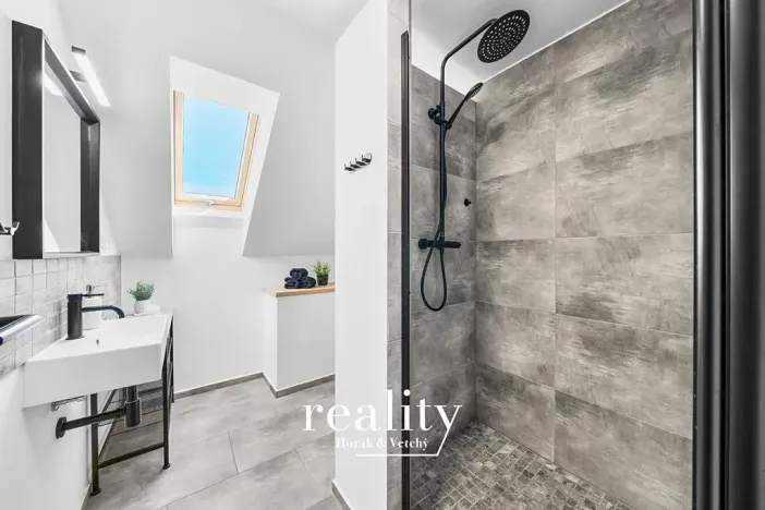 Prodej ubytování, Perná, 205 m2