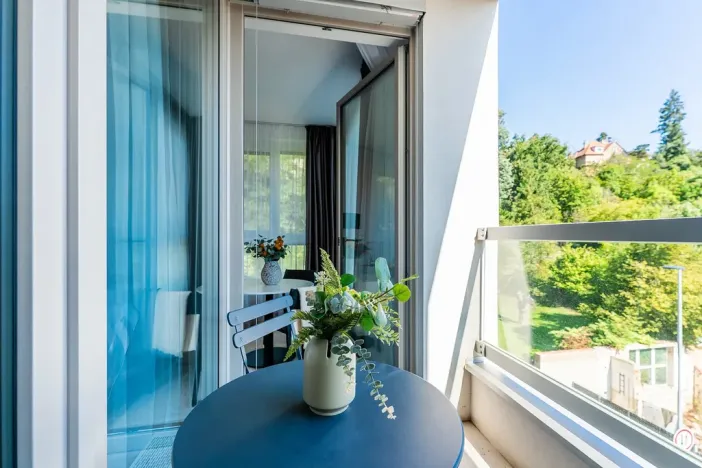 Pronájem bytu 2+kk, Praha - Vysočany, Odkolkova, 63 m2