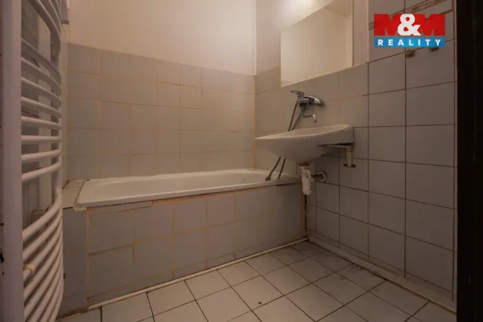 Prodej bytu 3+1, Jeseník - Bukovice, Sládkova, 67 m2