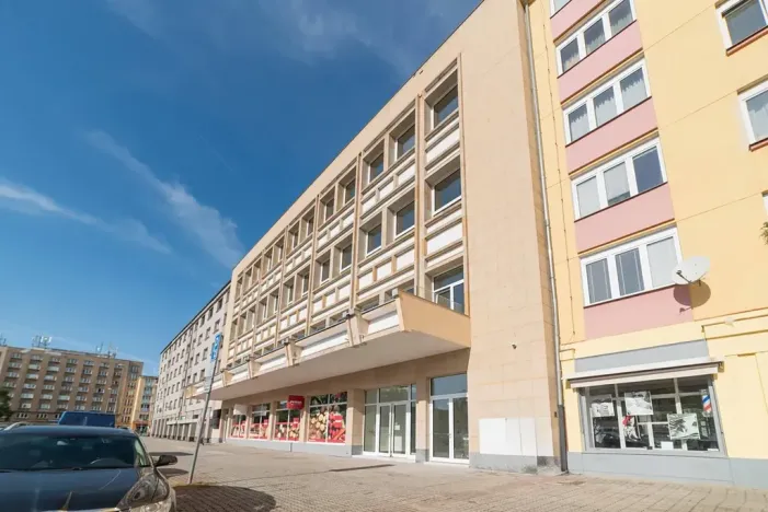 Prodej obchodního prostoru, Praha - Vršovice, Kubánské náměstí, 113 m2