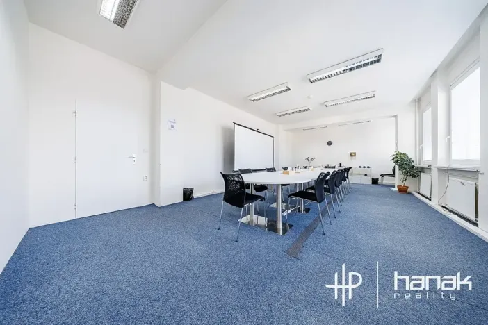 Pronájem kanceláře, Olomouc, Karolíny Světlé, 200 m2
