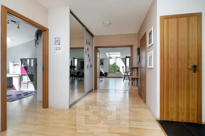Prodej bytu 4+kk, Průhonice, Uhříněveská, 135 m2