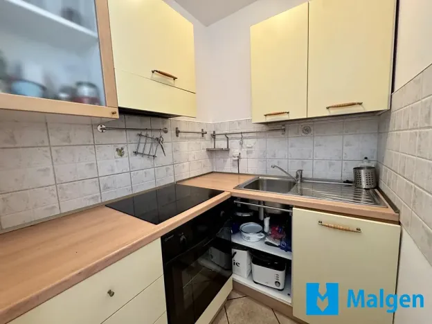 Pronájem bytu 2+kk, Praha - Bubeneč, U akademie, 45 m2