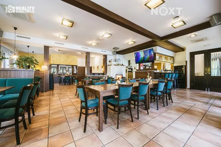 Prodej apartmánu, Račice-Pístovice, 304 m2