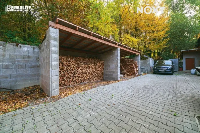 Prodej apartmánu, Račice-Pístovice, 304 m2