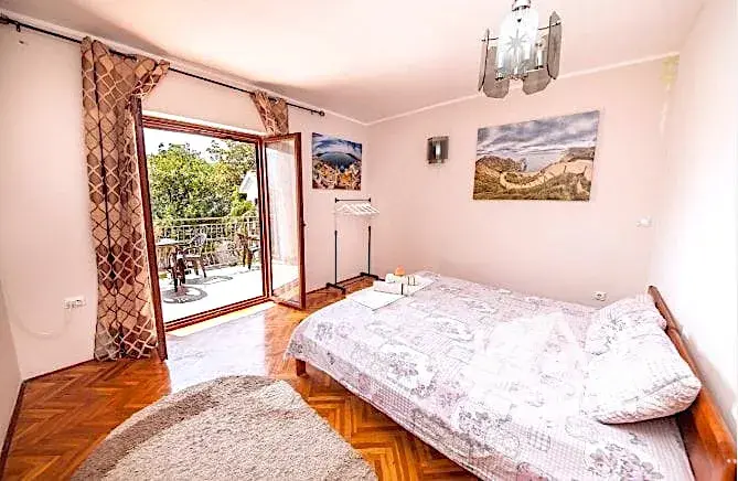Prodej rodinného domu, Dobrota, Černá Hora, 290 m2