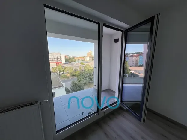 Pronájem bytu 1+kk, Praha - Libeň, Kovářská, 29 m2