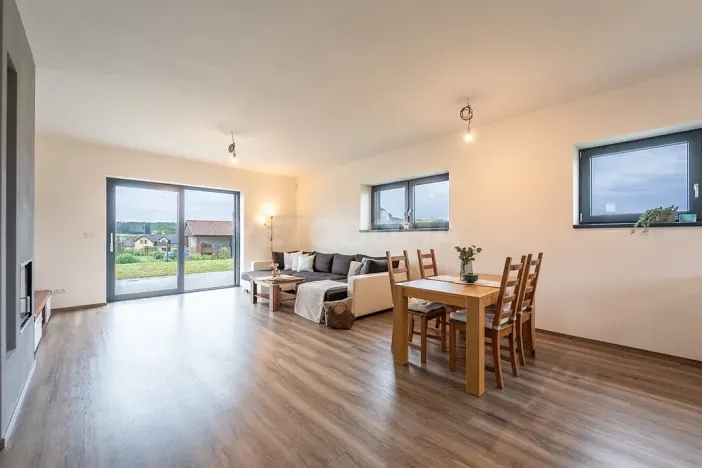 Prodej rodinného domu, Kornatice, 270 m2