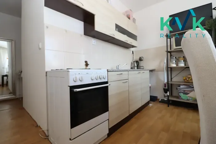 Prodej bytu 3+1, Karlovy Vary, Konečná, 82 m2