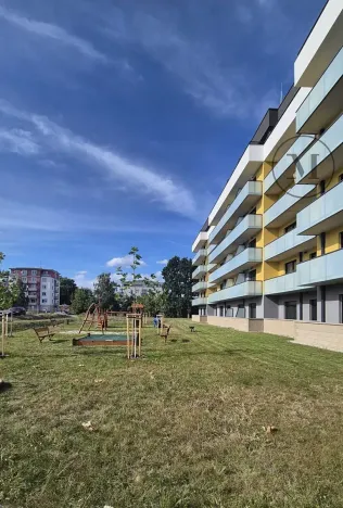 Pronájem bytu 2+kk, České Budějovice, Branišovská, 67 m2